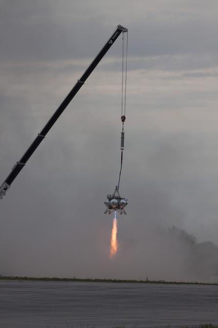 NASA image: Morpheus Campaign 2A Tether Test