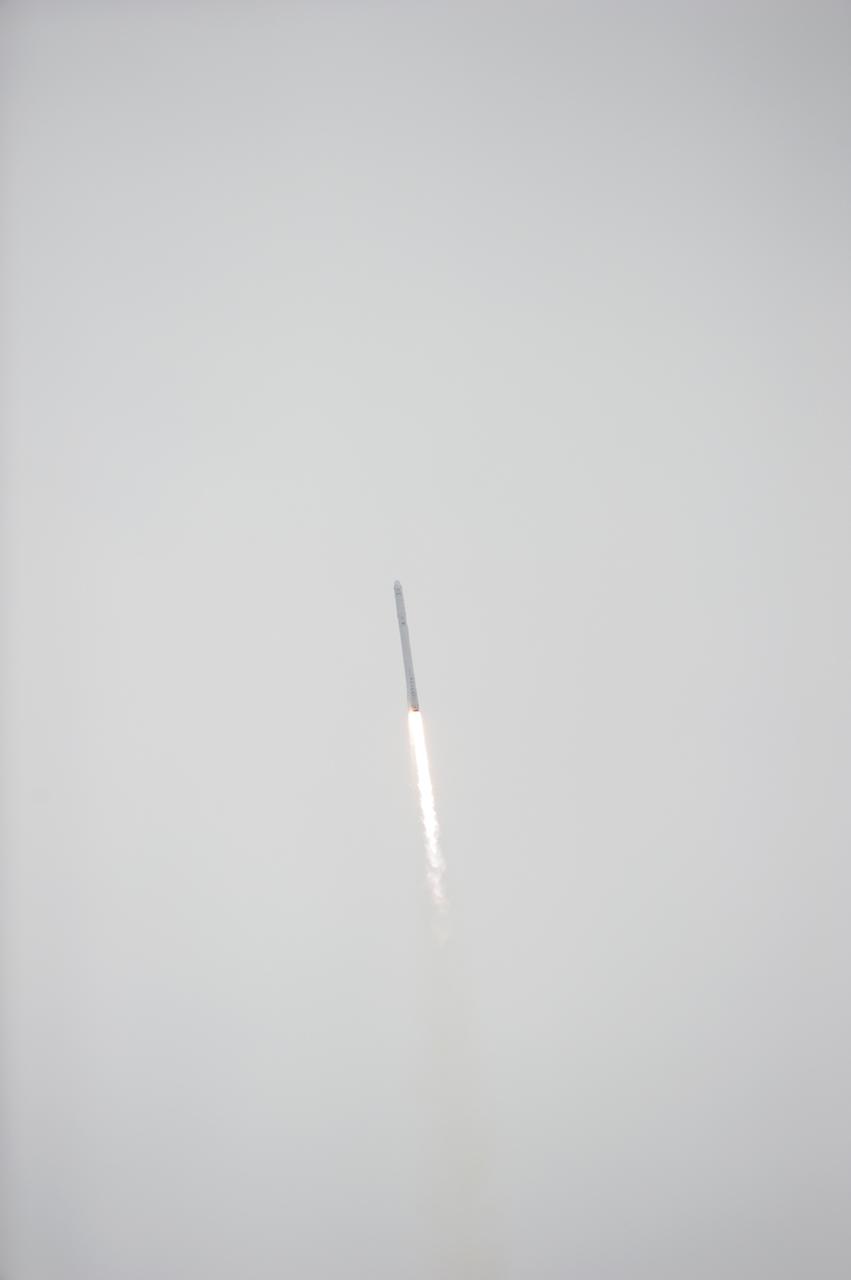CAPE CANAVERAL, Fla. - The SpaceX-3 mission lifts off through the clouds over Space Launch Complex 40 on Cape Canaveral Air Force Station aboard a Falcon 9 rocket, carrying the Dragon resupply spacecraft to the International Space Station. Liftoff was during an instantaneous window at 3:25 p.m. EDT.    Dragon is making its fourth trip to the space station. The SpaceX-3 mission, carrying almost 2.5 tons of supplies, technology and science experiments, is the third of 12 flights under NASA's Commercial Resupply Services contract to resupply the orbiting laboratory. For more information, visit http://www.nasa.gov/mission_pages/station/structure/launch/index.html.  Photo credit: NASA/Kim Shiflett