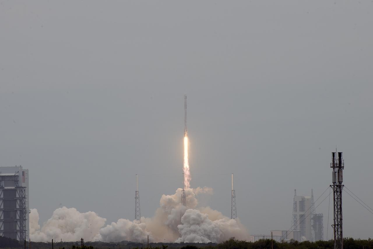 CAPE CANAVERAL, Fla. - The SpaceX-3 mission lifts off into the clouds over Space Launch Complex 40 on Cape Canaveral Air Force Station aboard a Falcon 9 rocket, carrying the Dragon resupply spacecraft to the International Space Station. Liftoff was during an instantaneous window at 3:25 p.m. EDT.    Dragon is making its fourth trip to the space station. The SpaceX-3 mission, carrying almost 2.5 tons of supplies, technology and science experiments, is the third of 12 flights through a $1.6 billion NASA Commercial Resupply Services contract. Dragon's cargo will support more than 150 experiments that will be conducted during the station's Expeditions 39 and 40.     For more information, visit http://www.nasa.gov/mission_pages/station/structure/launch/index.html.  Photo credit: NASA/George Roberts