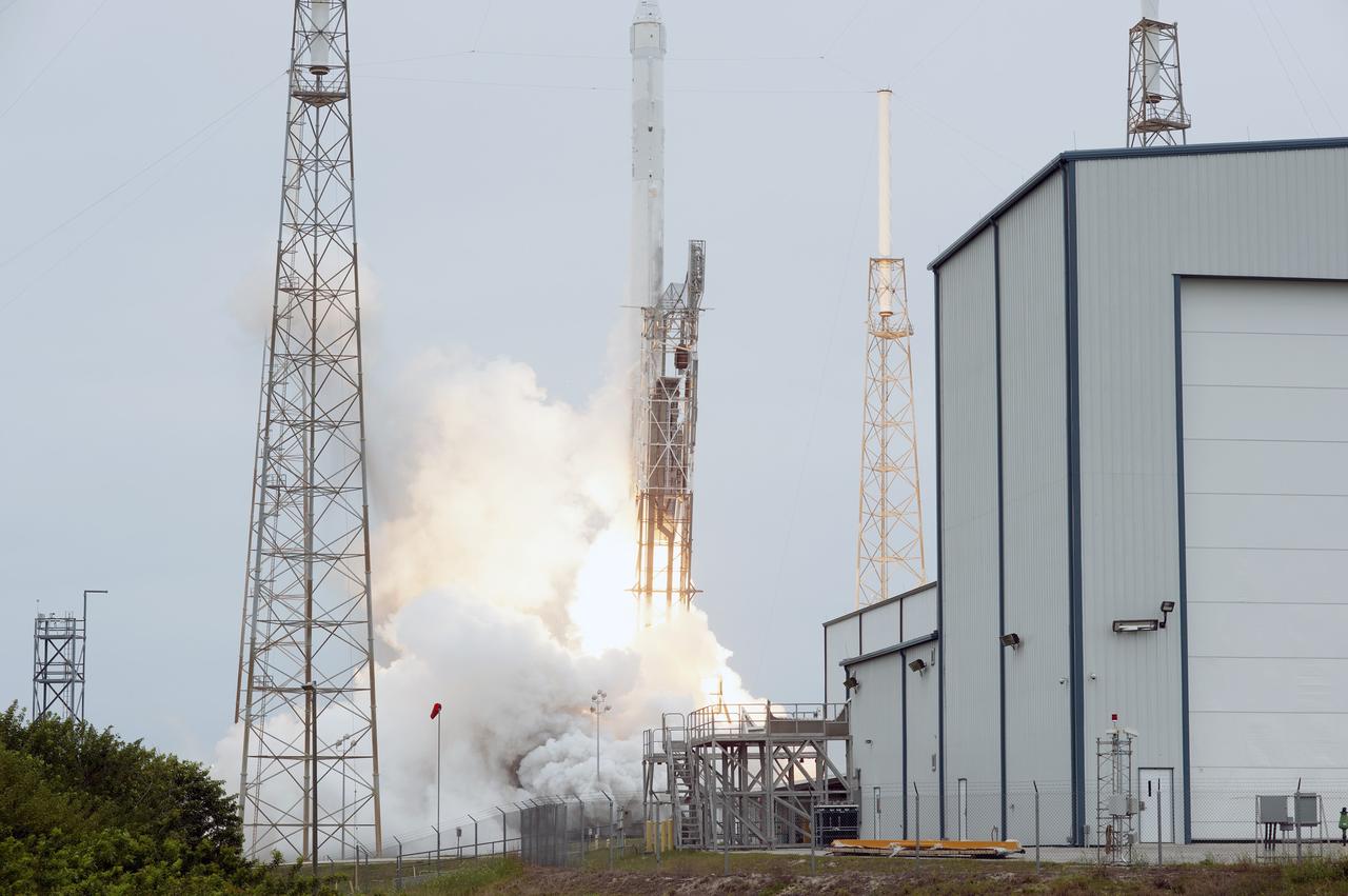 CAPE CANAVERAL, Fla. - An exhaust cloud forms around the Falcon 9 rocket at Space Launch Complex 40 on Cape Canaveral Air Force Station as the SpaceX-3 mission lifts off, carrying the Dragon resupply spacecraft to the International Space Station. Launch was during an instantaneous window at 3:25 p.m. EDT.    Dragon is making its fourth trip to the space station. The SpaceX-3 mission, carrying almost 2.5 tons of supplies, technology and science experiments, is the third of 12 flights through a $1.6 billion NASA Commercial Resupply Services contract. Dragon's cargo will support more than 150 experiments that will be conducted during the station's Expeditions 39 and 40.  For more information, visit http://www.nasa.gov/mission_pages/station/structure/launch/index.html.  Photo credit: NASA/Tony Gray and Tim Powers