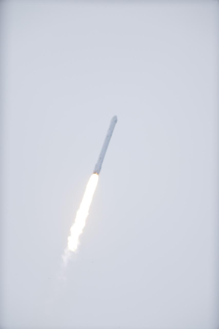 CAPE CANAVERAL, Fla. - The SpaceX-3 mission bolts into the clouds over Space Launch Complex 40 on Cape Canaveral Air Force Station aboard a Falcon 9 rocket, sending the Dragon resupply spacecraft on its way to the International Space Station. Liftoff was during an instantaneous window at 3:25 p.m. EDT.    Dragon is making its fourth trip to the space station. The SpaceX-3 mission, carrying almost 2.5 tons of supplies, technology and science experiments, is the third of 12 flights through a $1.6 billion NASA Commercial Resupply Services contract. Dragon's cargo will support more than 150 experiments that will be conducted during the station's Expeditions 39 and 40.  For more information, visit http://www.nasa.gov/mission_pages/station/structure/launch/index.html.  Photo credit: NASA/Tony Gray