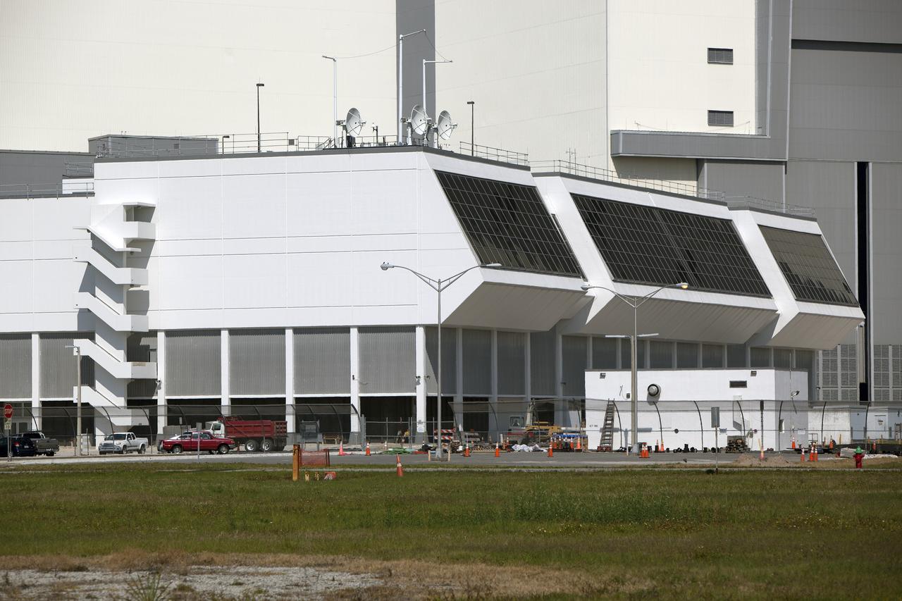 CAPE CANAVERAL, Fla. – An exterior view of the Launch Control Center at NASA's Kennedy Space Center in Florida. Inside Firing Room 4, the Ground Systems Development and Operations Program is overseeing efforts to create a new firing room based on a multi-user concept. Construction workers have installed the framing and some of the insulation and inner walls.     The design of Firing Room 4 will incorporate five control room areas that are flexible to meet current and future NASA and commercial user requirements. The equipment and most of the consoles from Firing Room 4 were moved to Firing Room 2 for possible future reuse. Photo credit: NASA/Dimitri Gerondidakis