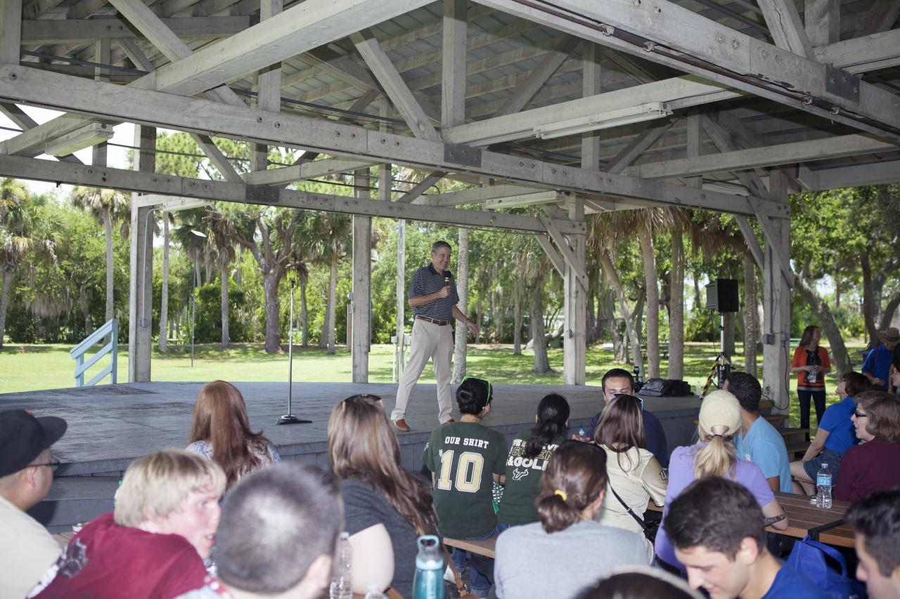 CAPE CANAVERAL, Fla. – Kennedy Space Center Director Bob Cabana speaks to Pathways and summer interns at the KARS Park I facility near the center. High school, undergraduate and graduate students participated in a team building exercise and received advice on leadership skills and working together from Kennedy's senior management.    About 160 students are working and gaining experience in many of the directorates and programs during their time at Kennedy. Photo credit: NASA/Daniel Casper