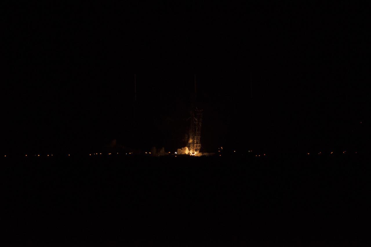 CAPE CANAVERAL, Fla. – The Falcon 9 rocket lifts off Space Launch Complex 40 at Cape Canaveral Air Force Station in Florida, carrying the SpaceX CRS-4 mission to orbit. Liftoff was at 1:52 a.m. EDT. The mission is the fourth of 12 SpaceX flights NASA contracted with the company to resupply the space station. It will be the fifth trip by a Dragon spacecraft to the orbiting laboratory. The spacecraft’s 2.5 tons of supplies, science experiments, and technology demonstrations include critical materials to support 255 science and research investigations that will occur during the station's Expeditions 41 and 42. To learn more about the mission, visit http://www.nasa.gov/mission_pages/station/structure/launch/index.html Photo credit: NASA/George Roberts