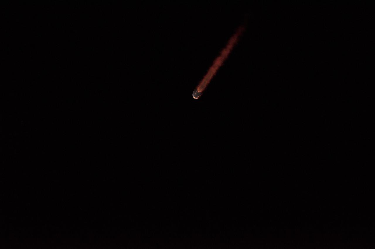 CAPE CANAVERAL, Fla. – The Falcon 9 rocket lifts off Space Launch Complex 40 at Cape Canaveral Air Force Station in Florida, carrying the SpaceX CRS-4 mission to orbit. Liftoff was at 1:52 a.m. EDT. The mission is the fourth of 12 SpaceX flights NASA contracted with the company to resupply the space station. It will be the fifth trip by a Dragon spacecraft to the orbiting laboratory. The spacecraft’s 2.5 tons of supplies, science experiments, and technology demonstrations include critical materials to support 255 science and research investigations that will occur during the station's Expeditions 41 and 42. To learn more about the mission, visit http://www.nasa.gov/mission_pages/station/structure/launch/index.html Photo credit: NASA/George Roberts