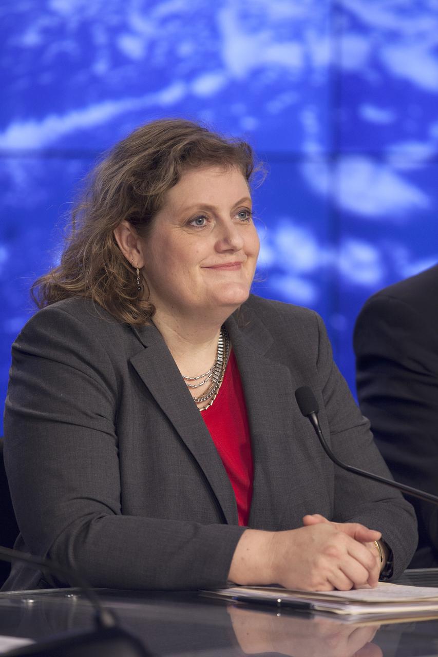 CAPE CANAVERAL, Fla. – In the Kennedy Space Center’s Press Site auditorium, agency leaders spoke to members of the news media on the Cloud-Aerosol Transport System. CATS will monitor cloud and aerosol coverage that directly impacts global climate. Participants included Julie Robinson, ISS Program chief scientist at NASA’s Johnson Space Center. Photo credit: NASA/Kim Shiflett