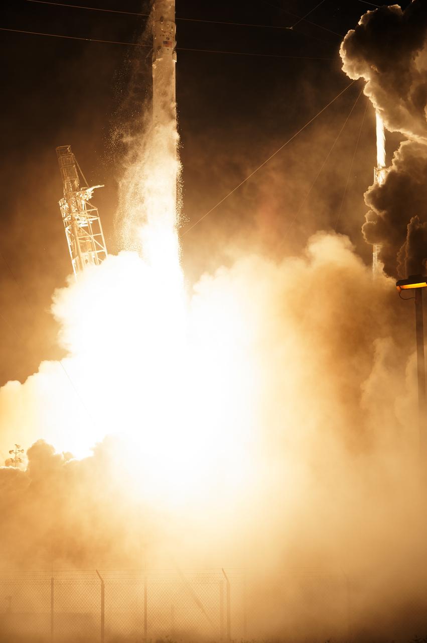 CAPE CANAVERAL, Fla. – SpaceX rocket lifts off from Space Launch Complex 40 at Cape Canaveral Air Force Station carrying the Dragon resupply spacecraft to the International Space Station. Liftoff was at 4:47 a.m. EST. The commercial resupply mission will deliver 3,700 pounds of scientific experiments, technology demonstrations and supplies, including critical materials to support 256 science and research investigations that will take place on the space station. Photo credit: NASA/Kevin O'Connel & Tony Gray