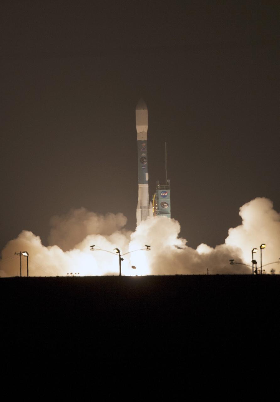 VANDENBERG AIR FORCE BASE, Calif. – At Space Launch Complex 2 on Vandenberg Air Force Base in California, a United Launch Alliance Delta II rocket roars to life. The liftoff will boost NASA's Soil Moisture Active Passive satellite, or SMAP, to orbit. Liftoff was at 9:22 a.m. EST. SMAP is designed to produce the highest-resolution maps of soil moisture ever obtained from space. To learn more about SMAP, visit http://www.nasa.gov/smap. Photo credit: NASA/Kim Shiflett