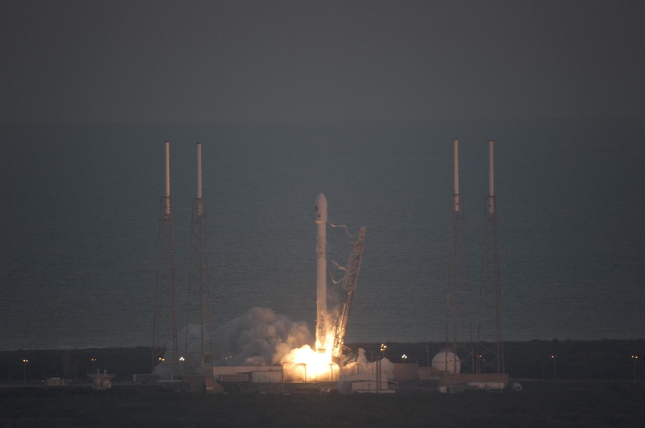 The SpaceX Falcon 9 rocket carrying NOAA’s Deep Space Climate Observatory spacecraft, or DSCOVR, lifts off from Space Launch Complex 40 at Cape Canaveral Air Force Station in Florida. Liftoff occurred at 6:03 p.m. EST. DSCOVR is a partnership between NOAA, NASA and the U.S. Air Force, and will maintain the nation's real-time solar wind monitoring capabilities. To learn more about DSCOVR, visit http://www.nesdis.noaa.gov/DSCOVR. Photo credit: NASA/Kim Shiflett