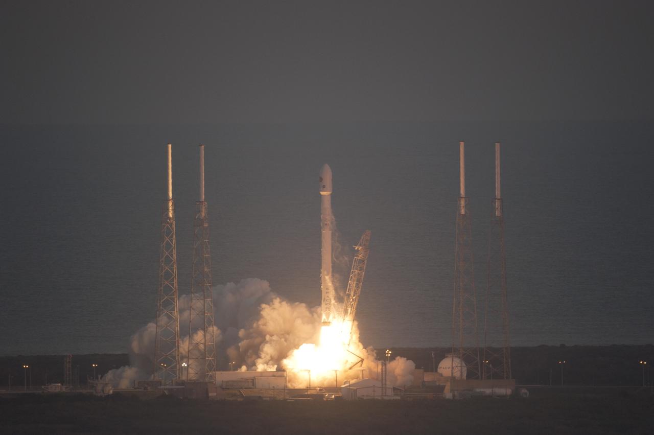 The SpaceX Falcon 9 rocket lifts off from Space Launch Complex 40 at Cape Canaveral Air Force Station in Florida carrying NOAA’s Deep Space Climate Observatory spacecraft, or DSCOVR. Liftoff occurred at 6:03 p.m. EST. DSCOVR is a partnership between NOAA, NASA and the U.S. Air Force, and will maintain the nation's real-time solar wind monitoring capabilities. To learn more about DSCOVR, visit http://www.nesdis.noaa.gov/DSCOVR. Photo credit: NASA/Kim Shiflett