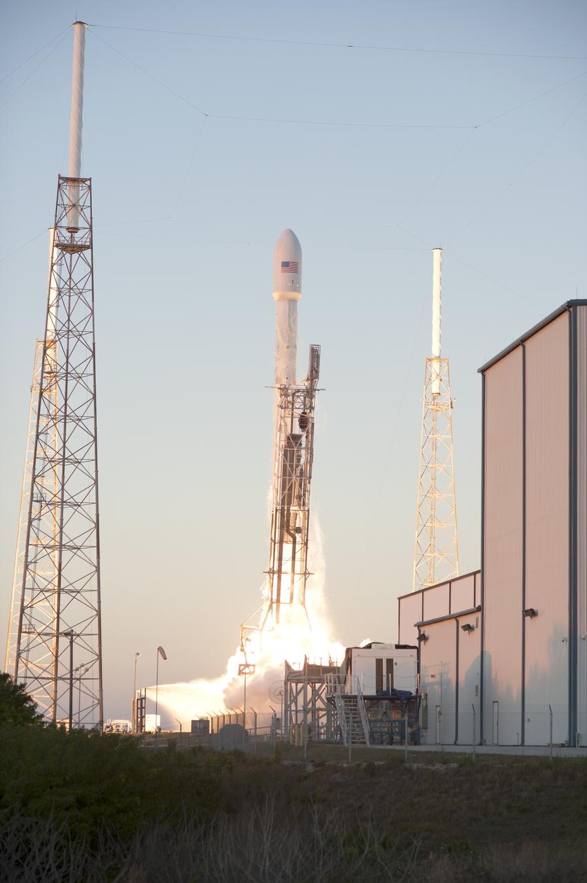 The SpaceX Falcon 9 rocket carrying NOAA’s Deep Space Climate Observatory spacecraft, or DSCOVR, lifts off from Space Launch Complex 40 at Cape Canaveral Air Force Station in Florida. Liftoff occurred at 6:03 p.m. EST. DSCOVR is a partnership between NOAA, NASA and the U.S. Air Force, and will maintain the nation's real-time solar wind monitoring capabilities. To learn more about DSCOVR, visit http://www.nesdis.noaa.gov/DSCOVR. Photo credit: NASA/Tony Gray and Tim Powers