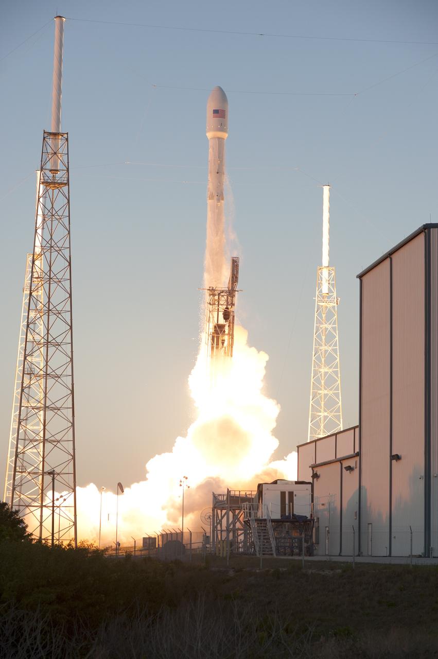 The SpaceX Falcon 9 rocket carrying NOAA’s Deep Space Climate Observatory spacecraft, or DSCOVR, lifts off from Space Launch Complex 40 at Cape Canaveral Air Force Station in Florida. Liftoff occurred at 6:03 p.m. EST. DSCOVR is a partnership between NOAA, NASA and the U.S. Air Force, and will maintain the nation's real-time solar wind monitoring capabilities. To learn more about DSCOVR, visit http://www.nesdis.noaa.gov/DSCOVR. Photo credit: NASA/Tony Gray and Tim Powers