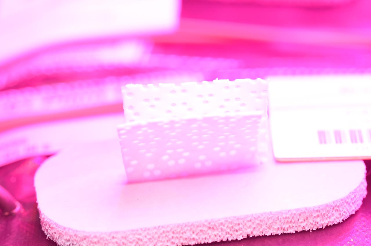 Astronaut Scott Kelly initiated VEG-01 B, the second crop of lettuce, on July, 8, 2015, and both Kelly and Astronaut Kjell Lindgren cared for the plants. The crop grew for 33 days. VEG-01 B included one set of six plant pillows planted with red romaine lettuce seeds. On Aug. 10, 2015, the crew harvested and consumed leaves from each plant. This was the first crop grown and consumed in NASA hardware. They harvested the rest of the plant tissue and froze it in the station’s Minus Eighty-Degree Laboratory Freezer for ISS (MELFI) for return to Earth for further study including microbial analysis, antioxidant capacity, mineral analysis and anthocyanin concentration. 