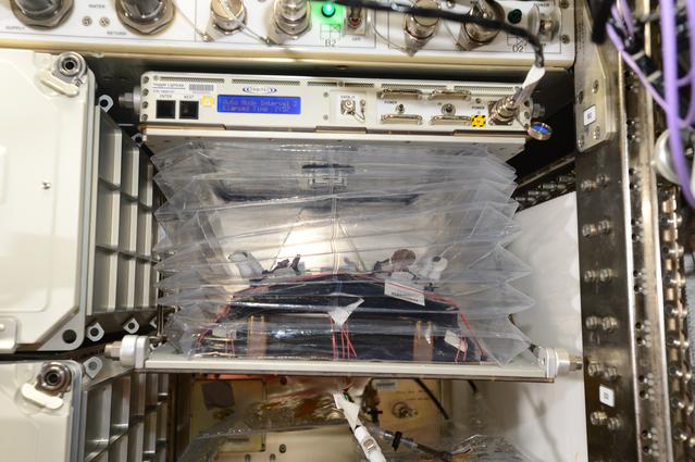 NASA image: Flight Photos - VEG-01B Day 18 GMT 207