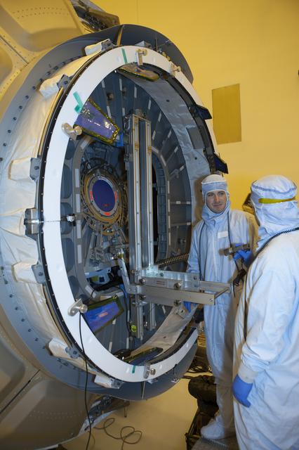 NASA image: Cygnus Orbital ATK OA-6 Final Hatch Closure