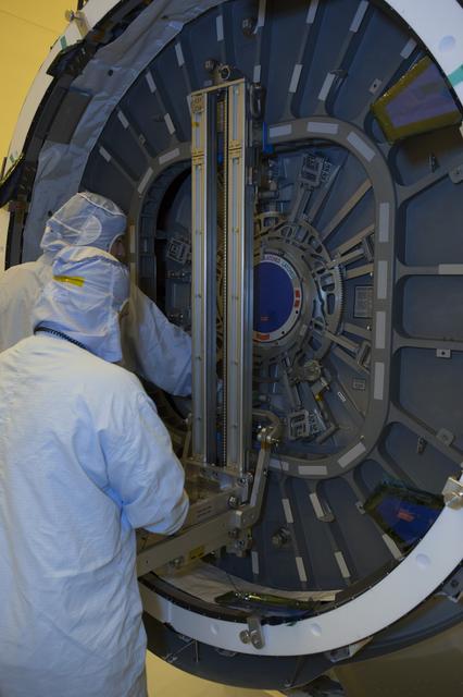 NASA image: Cygnus Orbital ATK OA-6 Final Hatch Closure