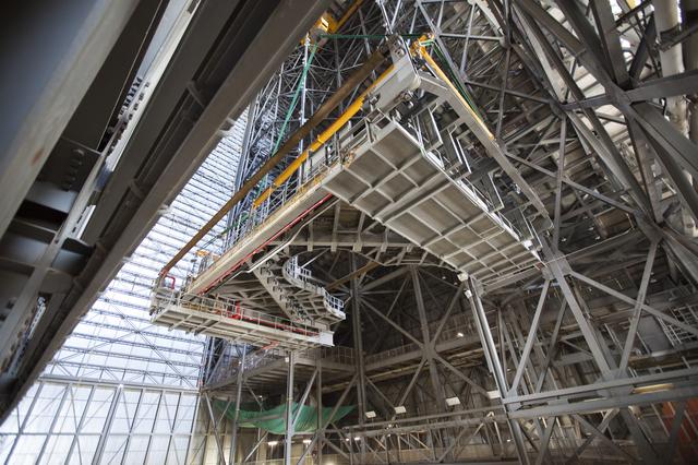 NASA image: VAB Platform K(2) Lift & Install into Highbay 3