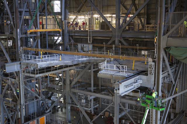 NASA image: VAB Platform K(2) Lift & Install into Highbay 3
