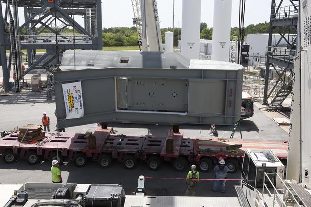 NASA image: Tail Service Mast Umbilical Arrival