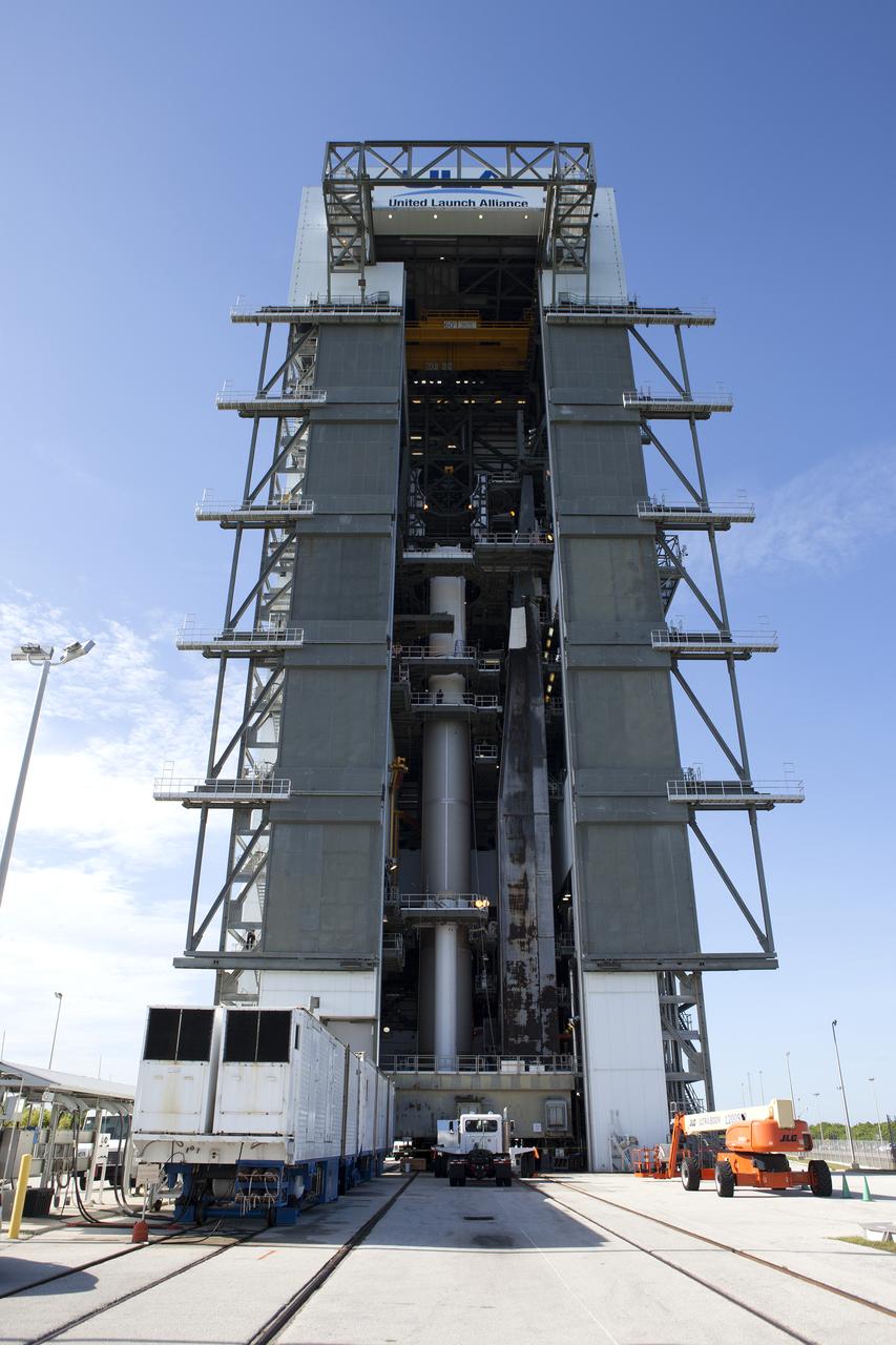 A Centaur upper stage has been lowered into position atop the United Launch Alliance Atlas V rocket first stage booster at Space Launch Complex 41 on Florida’s Cape Canaveral Air Force Station. The rocket will boost NASA’s Origins, Spectral Interpretation, Resource Identification, Security-Regolith Explorer, or OSIRIS-REx spacecraft. Targeted for liftoff Sept. 8, 2016, OSIRIS-Rex will be the first U.S. mission to sample an asteroid, retrieve at least two ounces of surface material and return it to Earth for study. The asteroid, Bennu, may hold clues to the origin of the solar system and the source of water and organic molecules found on Earth.