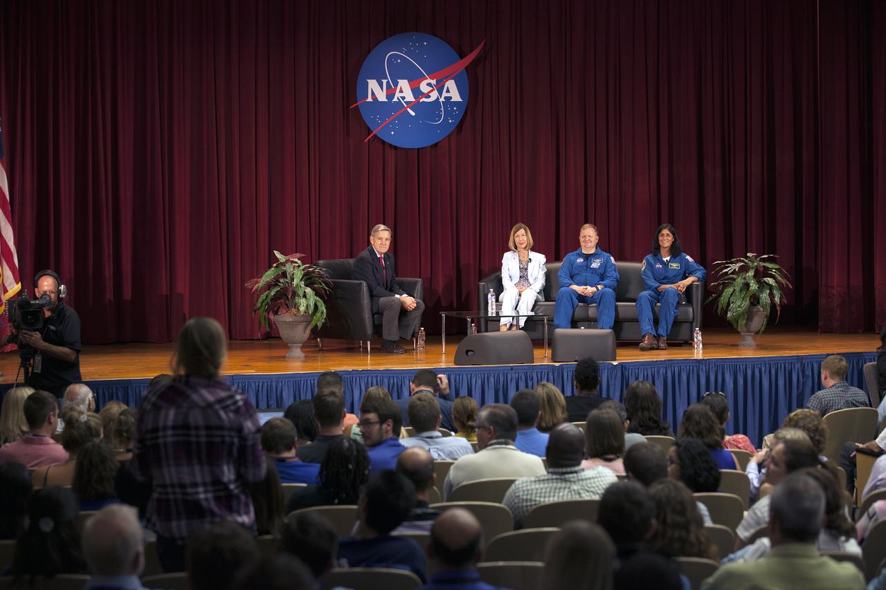 Astronauts selected to train for the flight tests of NASA’s Commercial Crew Program participated in a panel discussion with employees at NASA’s Kennedy Space Center in Florida. From left, are Kennedy Center Director Bob Cabana, Commercial Crew Program Manager Kathy Lueders, and astronauts Eric Boe and Suni Williams.