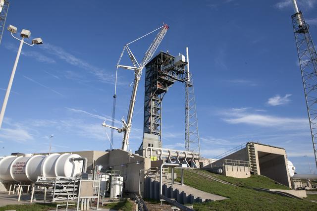 NASA image: Commerical Crew Program (CCP) Crew Access Arm Installation