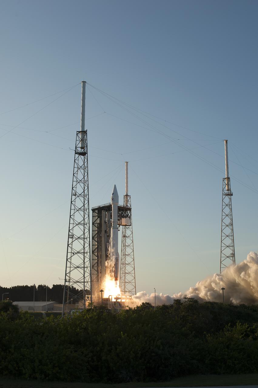 A United Launch Alliance Atlas V rocket lifts off from Space Launch Complex 41 at Cape Canaveral Air Force Station carrying NASA’s Origins, Spectral Interpretation, Resource Identification, Security-Regolith Explorer, or OSIRIS-REx spacecraft on the first U.S. mission to sample an asteroid, retrieve at least two ounces of surface material and return it to Earth for study. Liftoff was at 7:05 p.m. EDT. The asteroid, Bennu, may hold clues to the origin of the solar system and the source of water and organic molecules found on Earth.