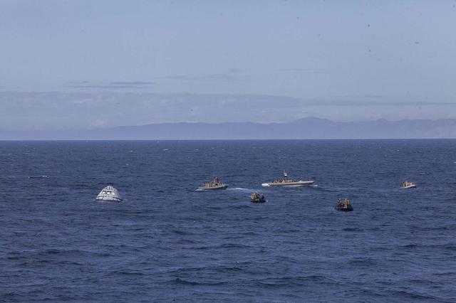 NASA image: Orion Underway Recovery Test 5 (URT-5)