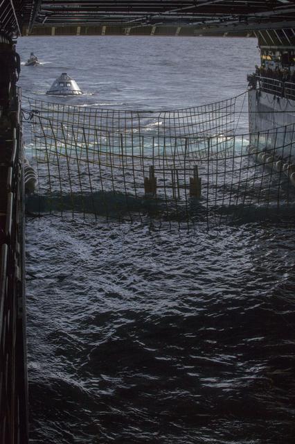 NASA image: Orion Underway Recovery Test 5 (URT-5)