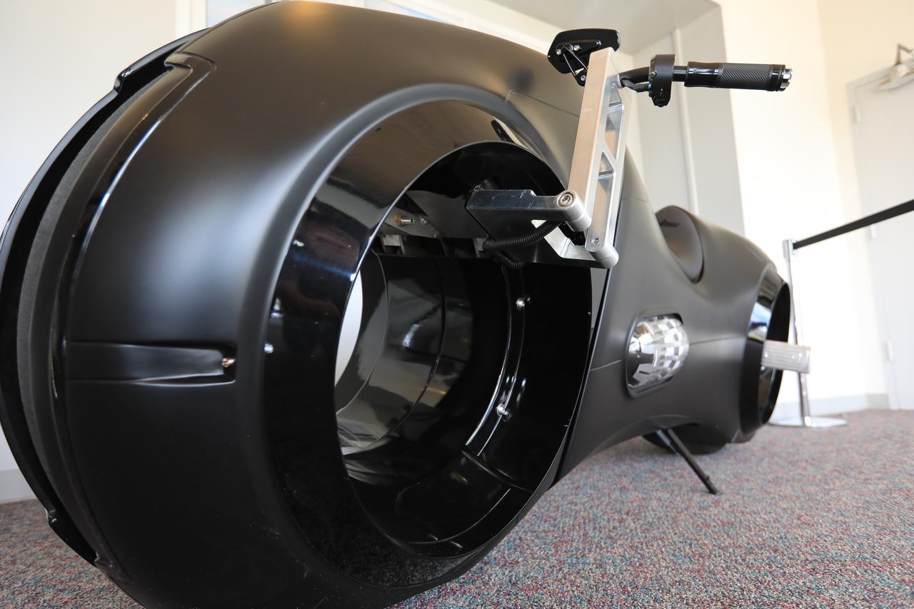 During the 2016 Innovation Expo at NASA's Kennedy Space Center in Florida, representatives from Parker Brothers, known for designing and building outrageous custom vehicles, spoke to Kennedy employees about their creative thinking processes. Employees also were given an up-close look at their Neutron bike, featured in the movie “Tron.”