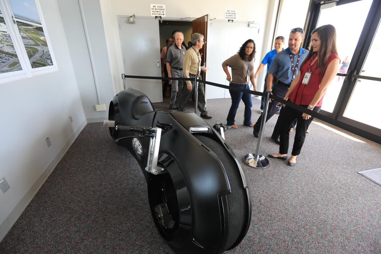 During the 2016 Innovation Expo at NASA's Kennedy Space Center in Florida, representatives from Parker Brothers, known for designing and building outrageous custom vehicles, spoke to Kennedy employees about their creative thinking processes. Employees also were given an up-close look at their Neutron bike, featured in the movie “Tron.”