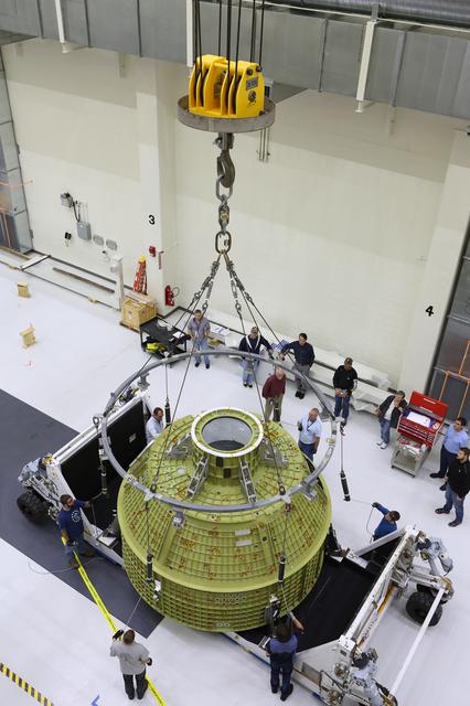 NASA image: Orion EM-1 Crew Module Structural Test Article Move to Birdcage