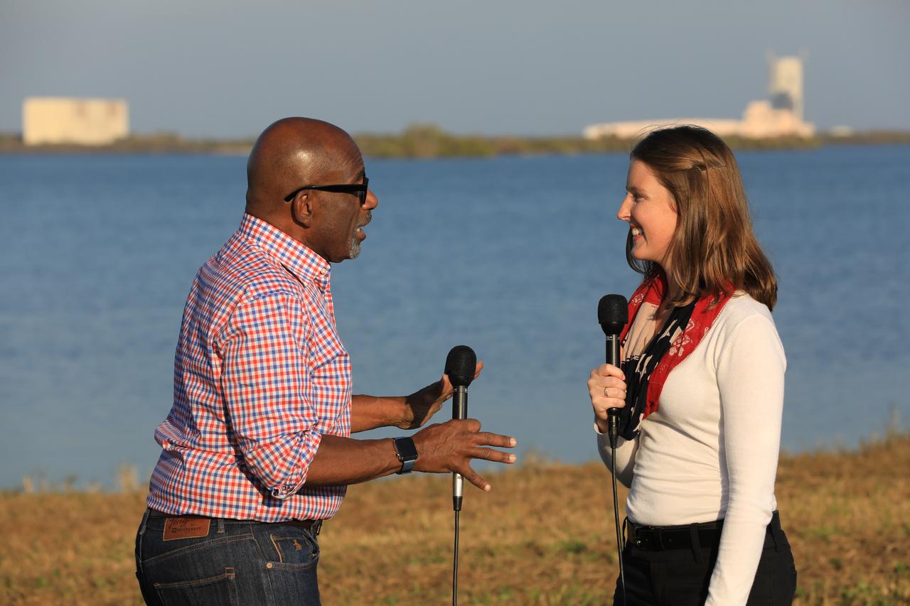 During the countdown for the launch of NOAA's Geostationary Operational Environmental Satellite, or GOES-R, Stephanie Martin of NASA Communications, right, interviews Al Roker, weather forecaster on NBC's "Today Show." GOES-R is the first satellite in a series of next-generation GOES satellites for NOAA, the National Oceanographic and Atmospheric Administration. It will launch to a geostationary orbit over the western hemisphere to provide images of storms and help meteorologists predict severe weather conditionals and develop long-range forecasts.
