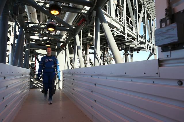 NASA image: Boeing Unveils CST-100 Starliner Space Suit