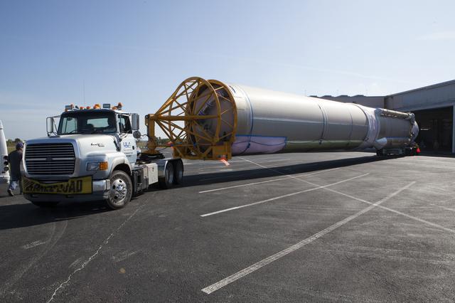 NASA image: OA-7 Atlas V Booster Arrival and Offload