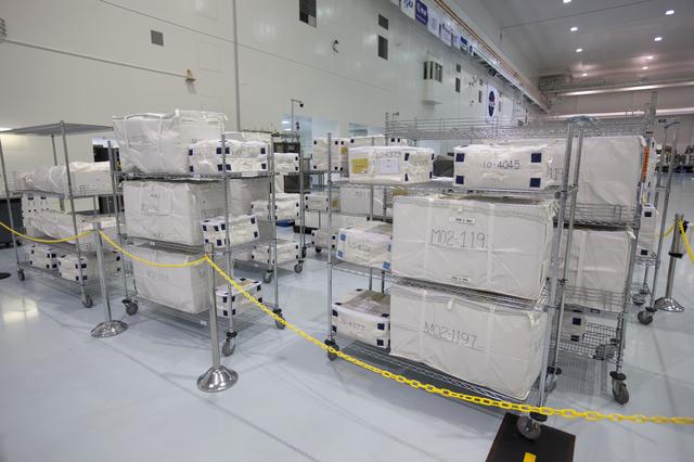 OA-7 Cargo Module Loading