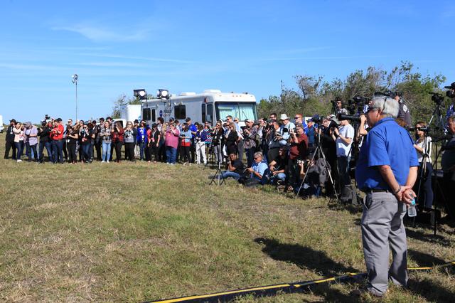 NASA image: SpaceX Pad39A Event