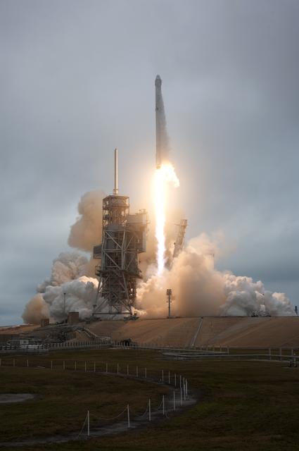 NASA image: SpaceX CRS-10 Liftoff