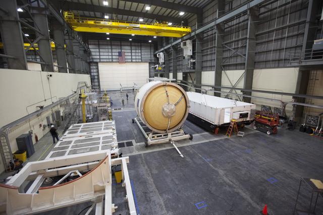 NASA image: Interim Cryogenic Propulsion Stage (ICPS) for EM-1, Removed from