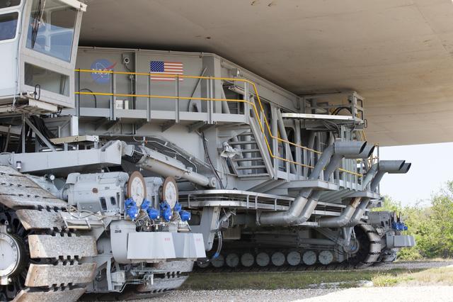NASA image: MLP-1 on Crawler Transporter 2 (CT-2)