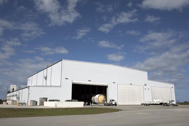 NASA image: Interim Cryogenic Propulsion Stage (ICPS) for EM-1 Transport fro