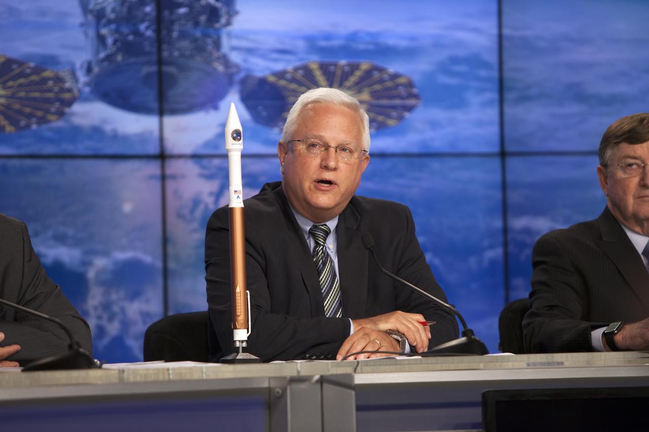 A prelaunch status briefing for Orbital ATK's seventh commercial resupply mission, CRS-7, to the International Space Station, is held at NASA Kennedy Space Center's Press Site in Florida. Participating in the briefing is Vern Thorp, program manager, commercial missions, United Launch Alliance. Orbital ATK's Cygnus pressurized cargo module is set to launch atop the ULA Atlas V rocket from Space Launch Complex 41 at Cape Canaveral Air Force Station on April 18. Cygnus will deliver 7,600 pounds of supplies, equipment and scientific research materials to the space station. Liftoff is scheduled for 11:11 a.m. EDT. 
