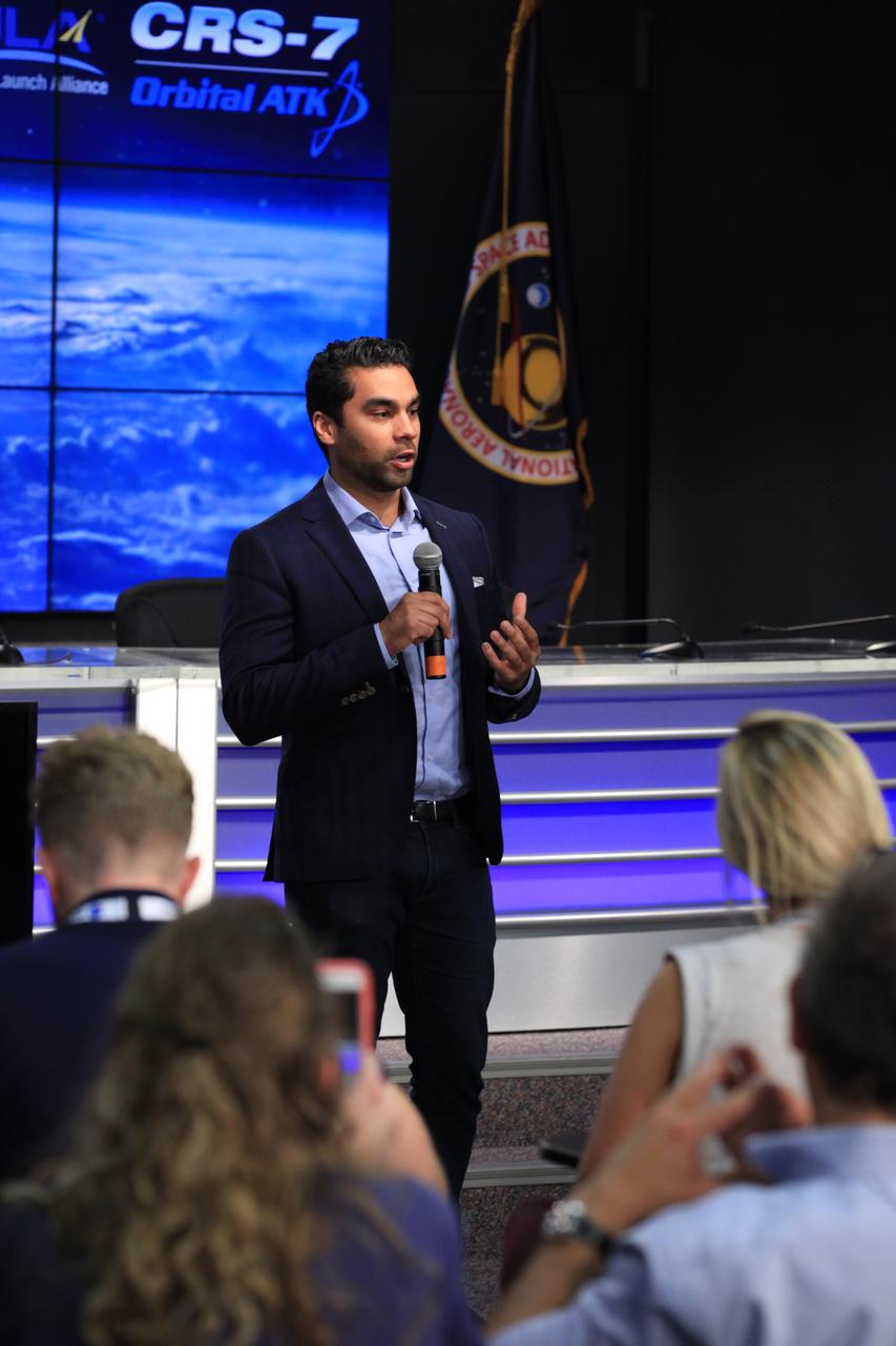 Sourzv Sinha, with Oconolinx, discusses the ADCs(antibody-drug conjugates) in Microgravity experiment during a "What's on Board' science breifing to NASA Social participants at the agency's Kennedy Space Center in Florida. The briefing was for Orbital ATK's seventh commercial resupply services mission, CRS-7, to the International Space Station. Orbital ATK's Cygnus pressurized cargo module is set to launch on the United Launch Alliance Atlas V rocket from Space Launch Complex 41 at Cape Canaveral Air Force Station on April 18. Liftoff is scheduled for 11:11 a.m. EDT. 