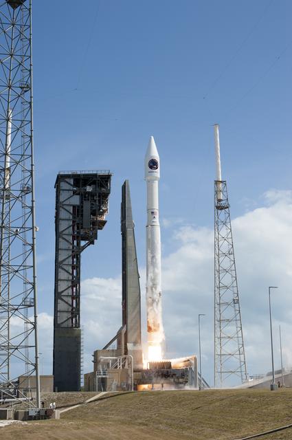 NASA image: Orbital ATK CRS-7 Liftoff