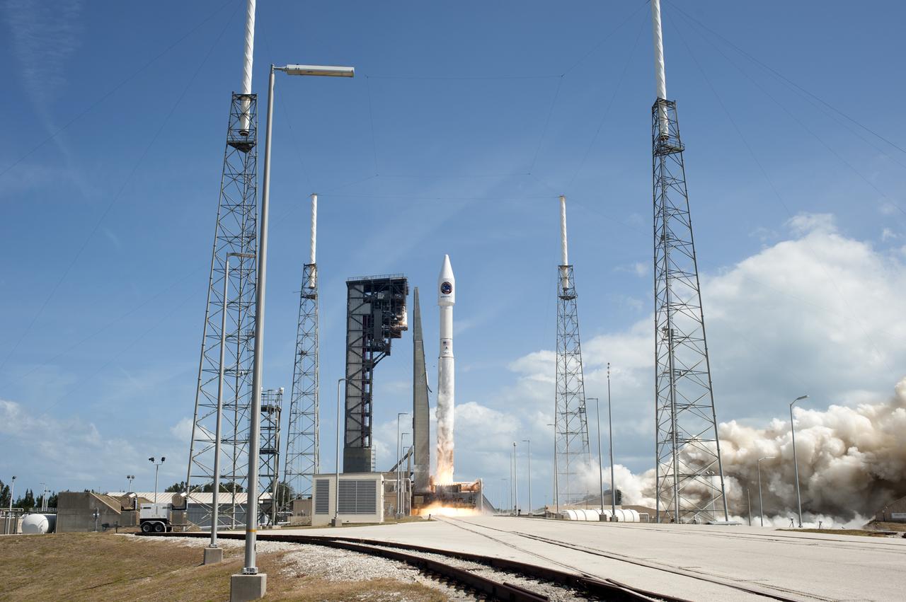 A United Launch Alliance Atlas V rocket lifts off at 11:11 a.m. EDT from Space Launch Complex 41 at Cape Canaveral Air Force Station in Florida, carrying the Orbital ATK Cygnus pressurized cargo module on the company's seventh commercial resupply services mission to the International Space Station. Cygnus will deliver 7,600 pounds of supplies, equipment and scientific research materials to the space station. 