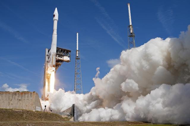 NASA image: Orbital ATK CRS-7 Liftoff
