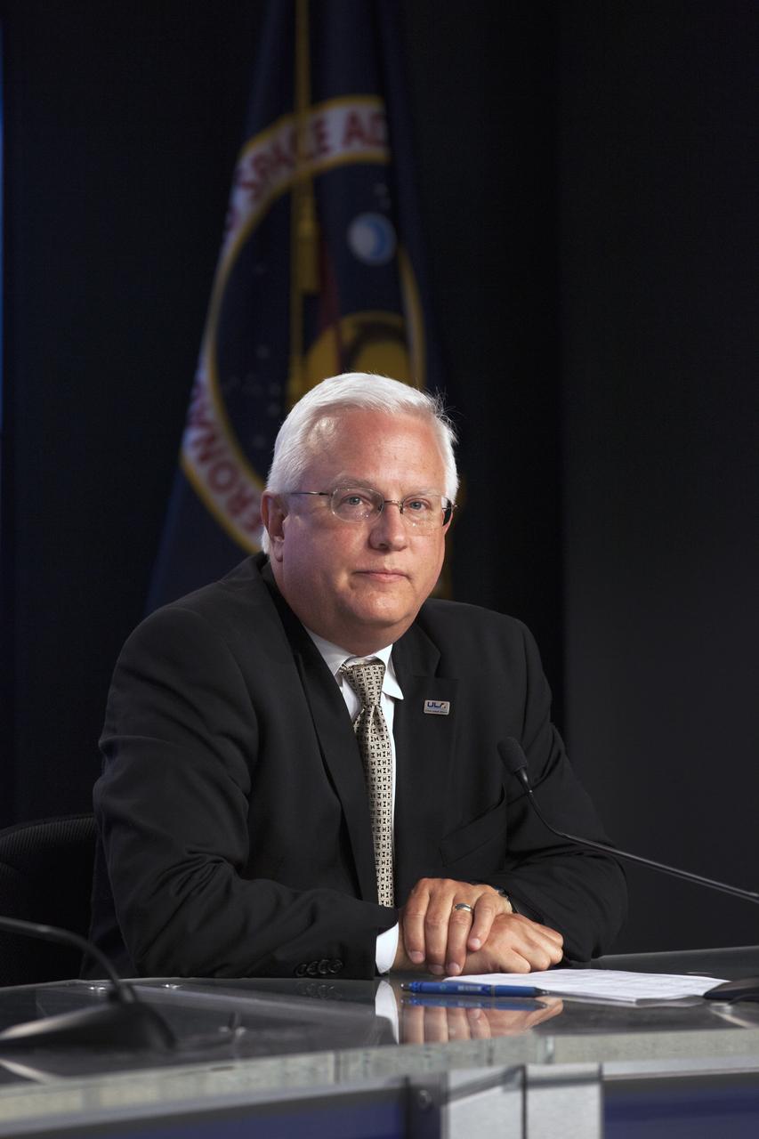 Members of the news media attend a press conference at NASA's Kennedy Space Center in Florida, after the launch of the Orbital ATK Cygnus pressurized cargo module atop a United Launch Alliance Atlas V rocket from Space Launch Complex 41 at Cape Canaveral Air Force Station. It was Orbital ATK's seventh commercial resupply services mission to the International Space Station. Liftoff was at 11:11 a.m. EDT. Speaking to the media is Vern Thorp, program manager, commercial missions, United Launch Alliance.