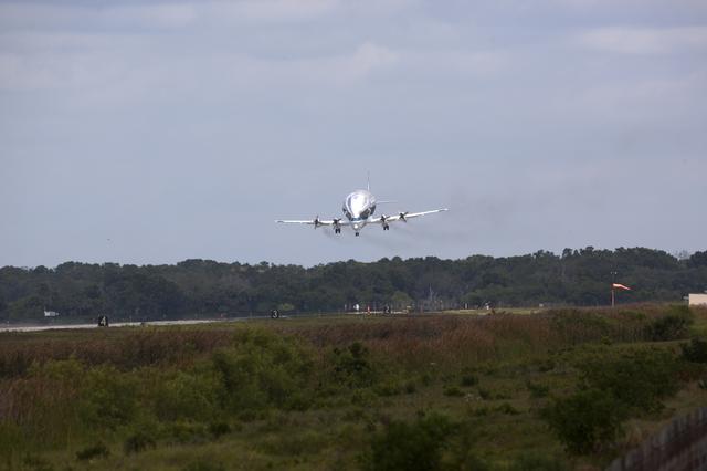 NASA image: Guppy Arrival for Orion EM-1 Crew Module Structural Test Article