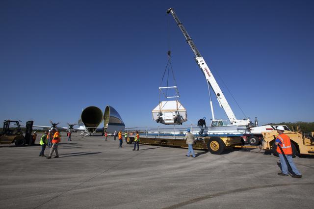 NASA image: Orion EM-1 Crew Module Structural Test Article loaded onto Guppy