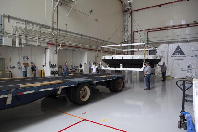 NASA image: Orion EFT-1 Heat Shield Move from LASF to VAB Highbay 2